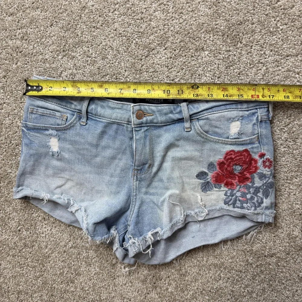 Hollister Shorts 11 W30 Blue Denim Low Rise Cutoff Floral Embroidered